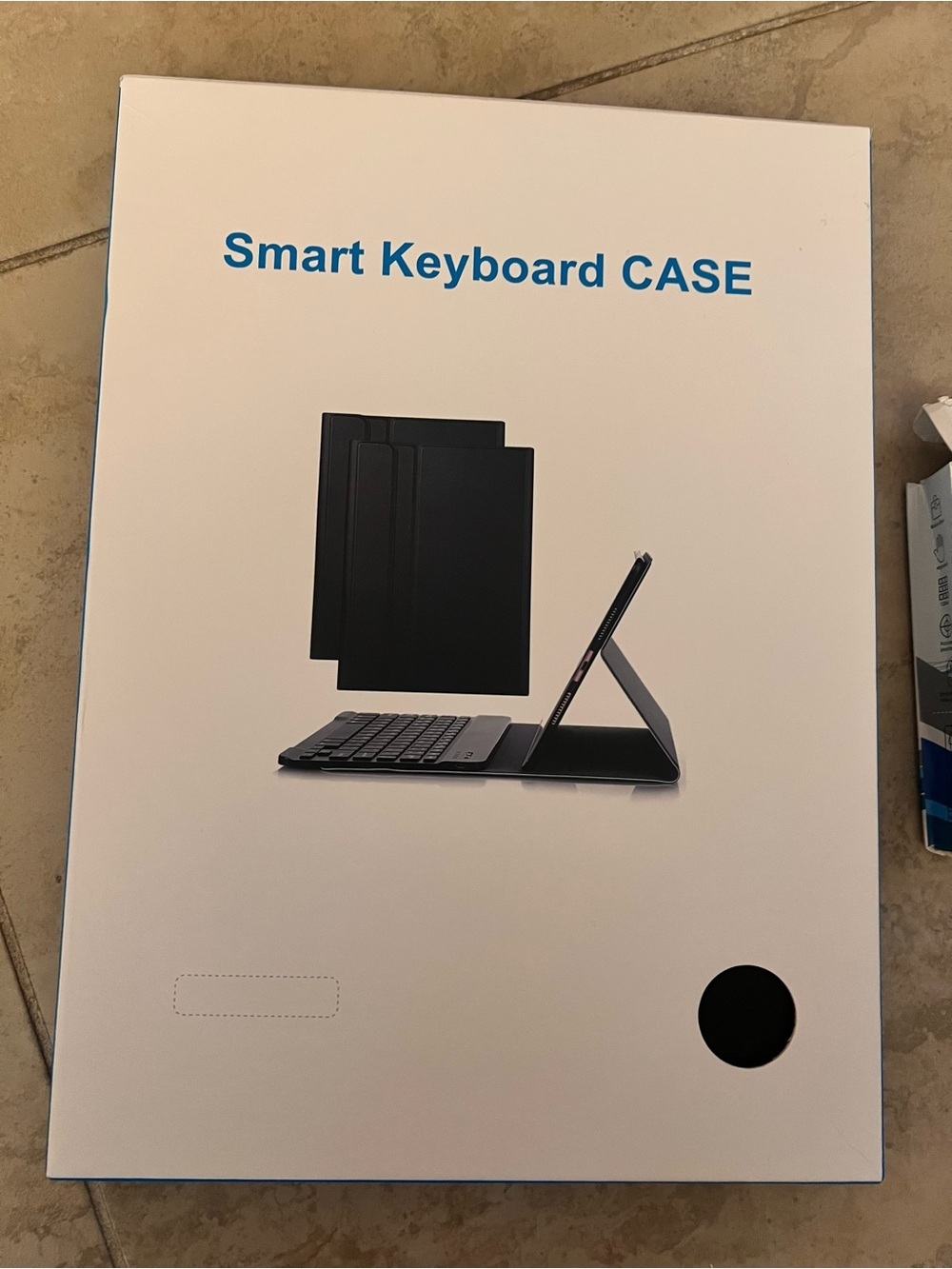 Smart Keyboard Case - Picture 2 of 5
